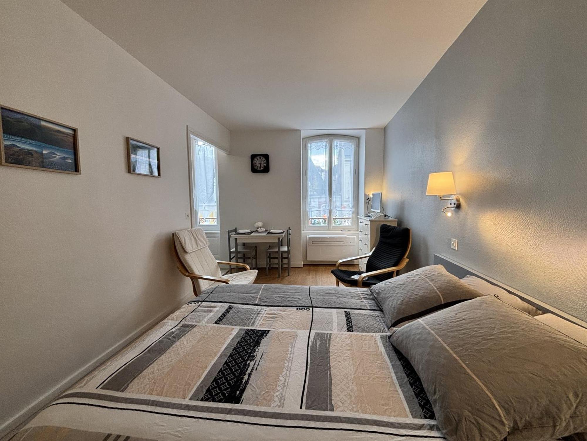 Le Sancy - Studio - 1 Lit - 2 Pers - Clim Chatel-Guyon Luaran gambar